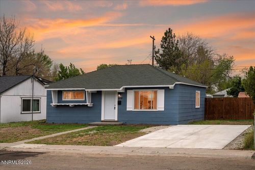 539 L St, Sparks, NV, 89431-3745 | Card Image