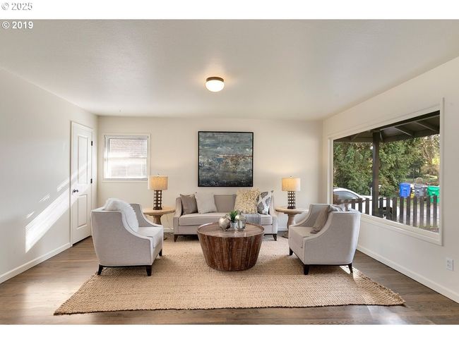 2747 Ne Bryant St, House other with 5 bedrooms, 2 bathrooms and 1 parking in Portland OR | Image 5