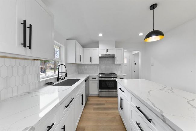 5610 Chapman St, House other with 2 bedrooms, 2 bathrooms and null parking in Houston TX | Image 8