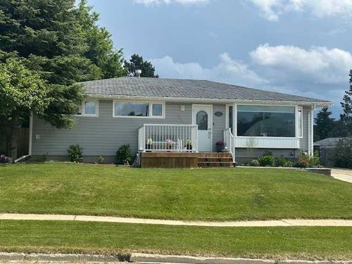 5435 Home Street, Swan Hills, AB, T0G2C0 | Card Image