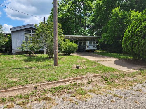 209 S Orange St, Grapeland, TX, 75844-2612 | Card Image