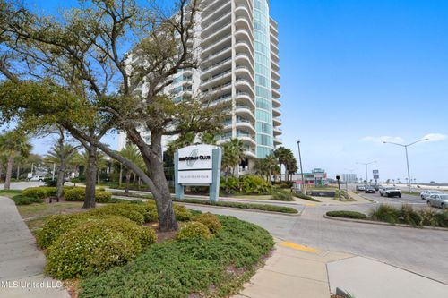 203-2060 Beach Blvd, Biloxi, MS, 39531-5136 | Card Image