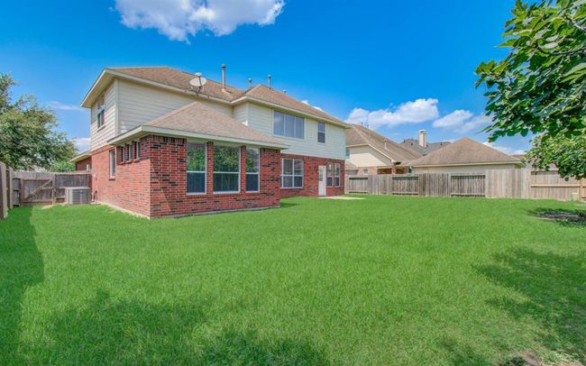 3410 Walden Creek Ln, House other with 3 bedrooms, 3 bathrooms and 2 parking in Pearland TX | Image 43