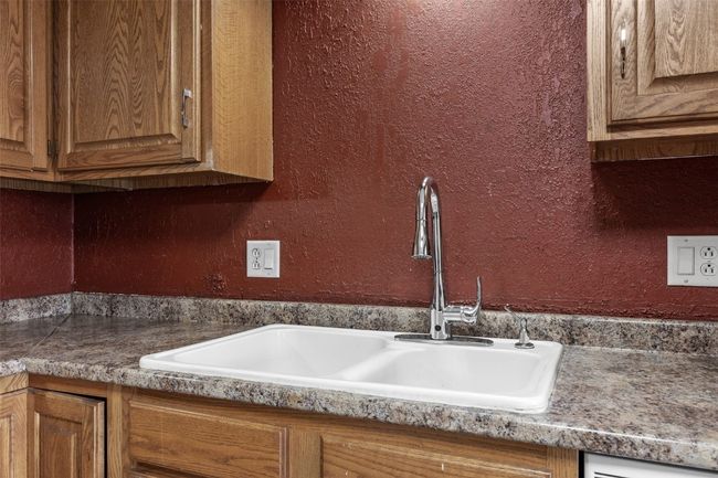 APT-60 - 5712 Golden Ct Ne, Condo with 2 bedrooms, 2 bathrooms and null parking in Cedar Rapids IA | Image 9