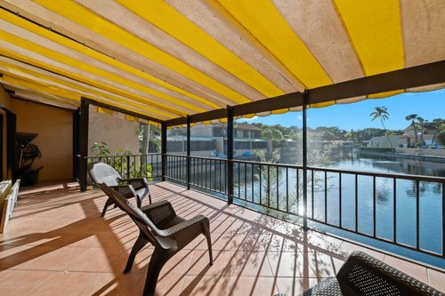 15442 Kippford Ct, Miami Lakes, FL, 33014-8003 | Card Image