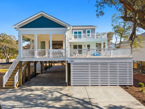 100 Se 43rd St, Oak Island, NC, 28465-5536 | Card Image