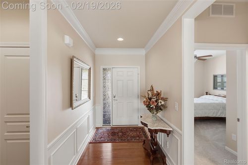 23346 Spring Creek Dr, Macomb, MI, 48042-2405 | Card Image