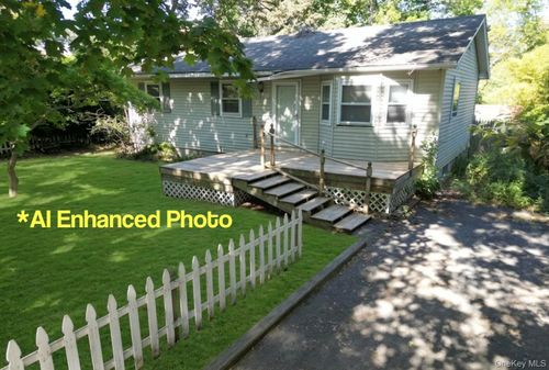 11 State Street, Southampton, NY, 11946 | Card Image