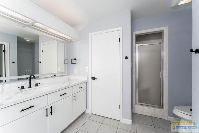 905 N Shore Dr, House other with 3 bedrooms, 3 bathrooms and 2 parking in Port Isabel TX | Image 36