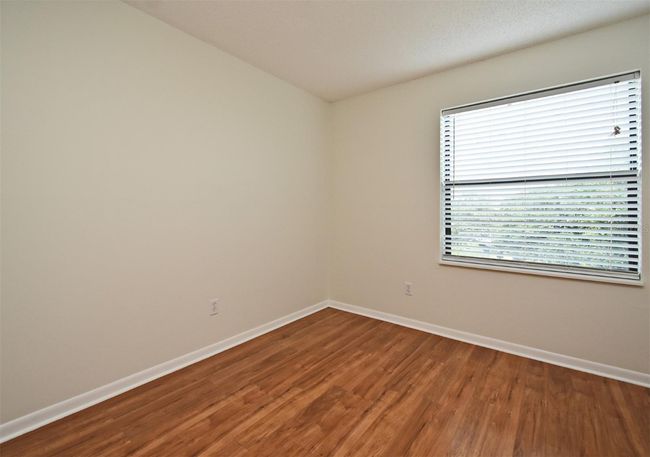 2nd bedroom | Image 23