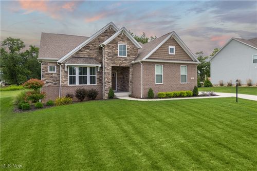 1343 Skyland Falls Blvd, Hinckley, OH, 44233-8503 | Card Image