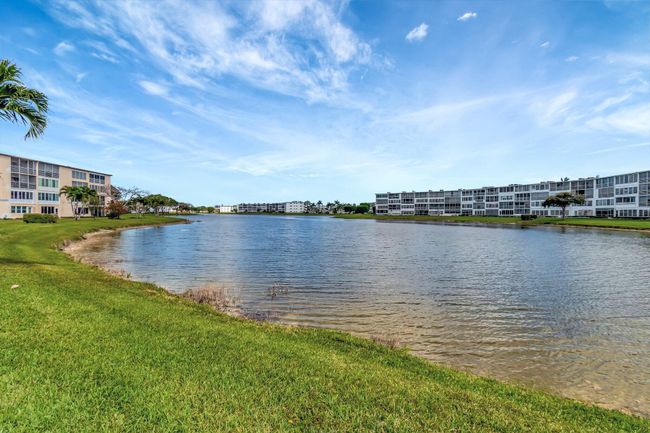 4049 Wolverton C, Condo with 2 bedrooms, 2 bathrooms and null parking in Boca Raton FL | Image 39