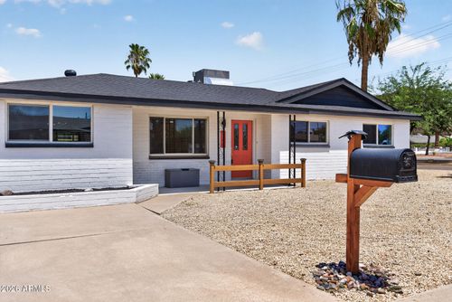 1142 E El Camino Dr, Phoenix, AZ, 85020-3730 | Card Image
