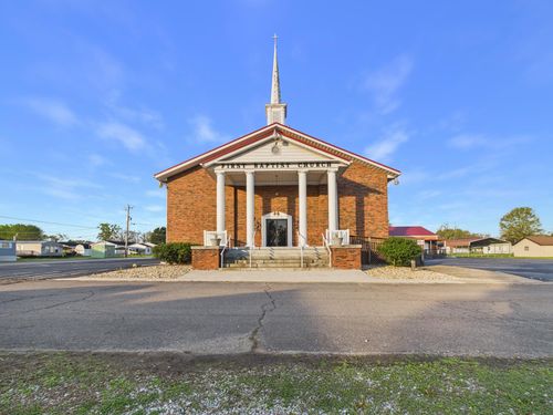 916 Eastern Avenue, Worhtington, KY, 41183-9362 | Card Image