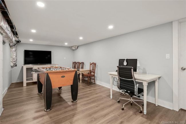 24 Appletree Ln, House other with 3 bedrooms, 3 bathrooms and null parking in Norwalk CT | Image 16