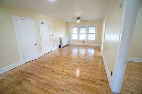 2903 Park Ave, Minneapolis, MN, 55407-1540 | Card Image