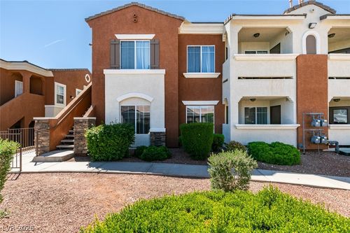 1190-9303 Gilcrease Ave, Las Vegas, NV, 89149-6112 | Card Image