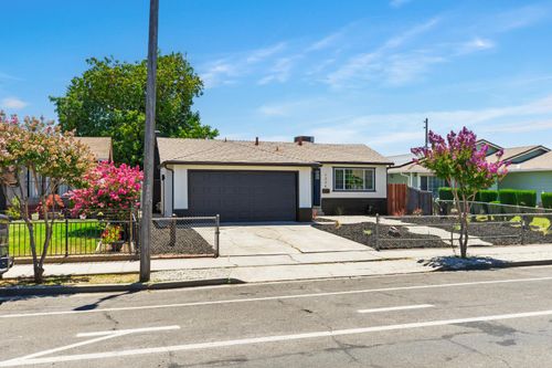 1324 Lever Blvd, Stockton, CA, 95206-2858 | Card Image