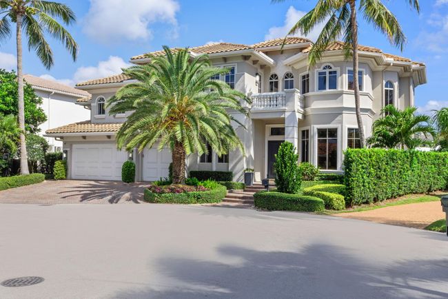 883 Glouchester Street, House other with 5 bedrooms, 6 bathrooms and null parking in Boca Raton FL | Image 2