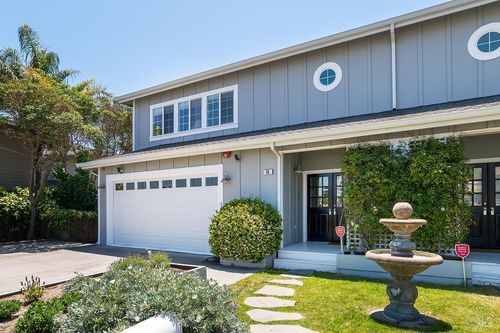 56 Mooring Rd, San Rafael, CA, 94901-3515 | Card Image