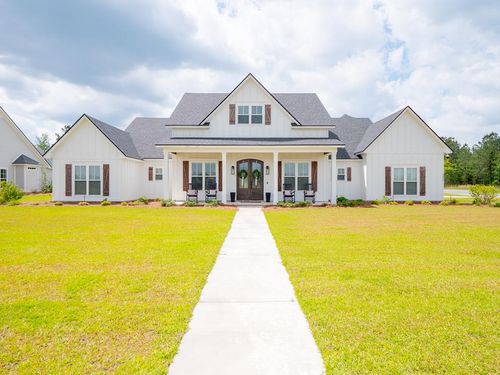 3652 Bear Lake Rd, Valdosta, GA, 31601-1268 | Card Image