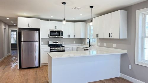 0-27 Dedham, Revere, MA, 02151 | Card Image