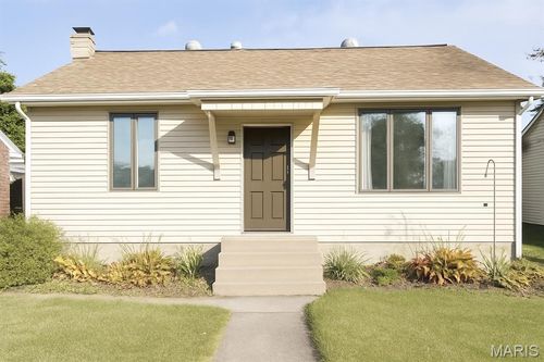 315 N Maple Ave, Roxana, IL, 62084-1012 | Card Image