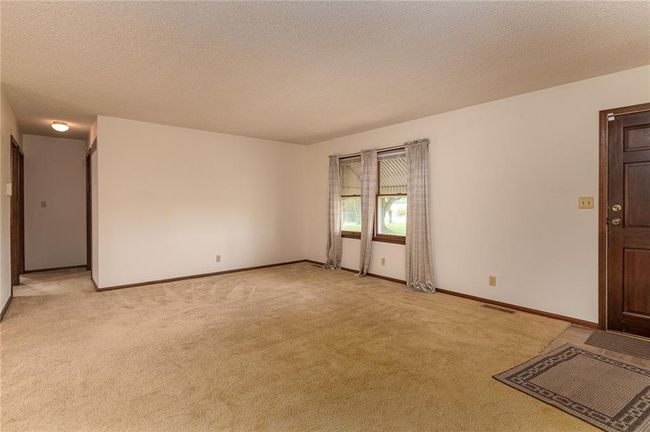 Bright and open living room | Image 8