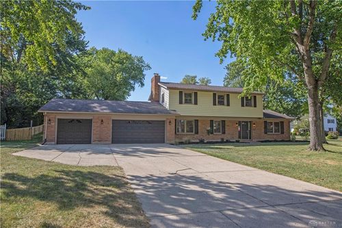 6401 Broken Arrow Pl, Dayton, OH, 45459-1205 | Card Image