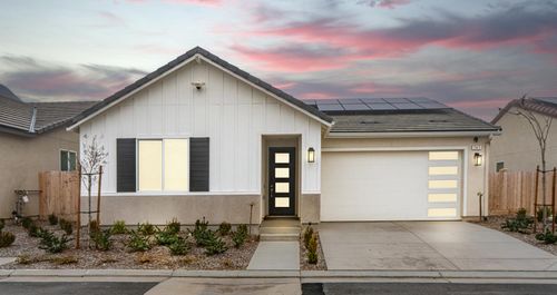 141 Reunion Way S, Madera, CA, 93636-9133 | Card Image