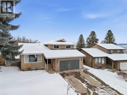 2074 Hampshire Drive, Kamloops, BC, V1S1E5 | Card Image