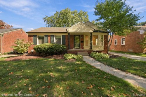 4436 Robinwood Ave, Royal Oak, MI, 48073-1533 | Card Image