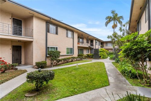 apt-14-1801 Greenleaf St, Santa Ana, CA, 92706-3675 | Card Image