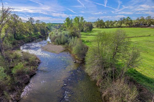 23848 Springwood Way, Millville, CA, 96062-9721 | Card Image