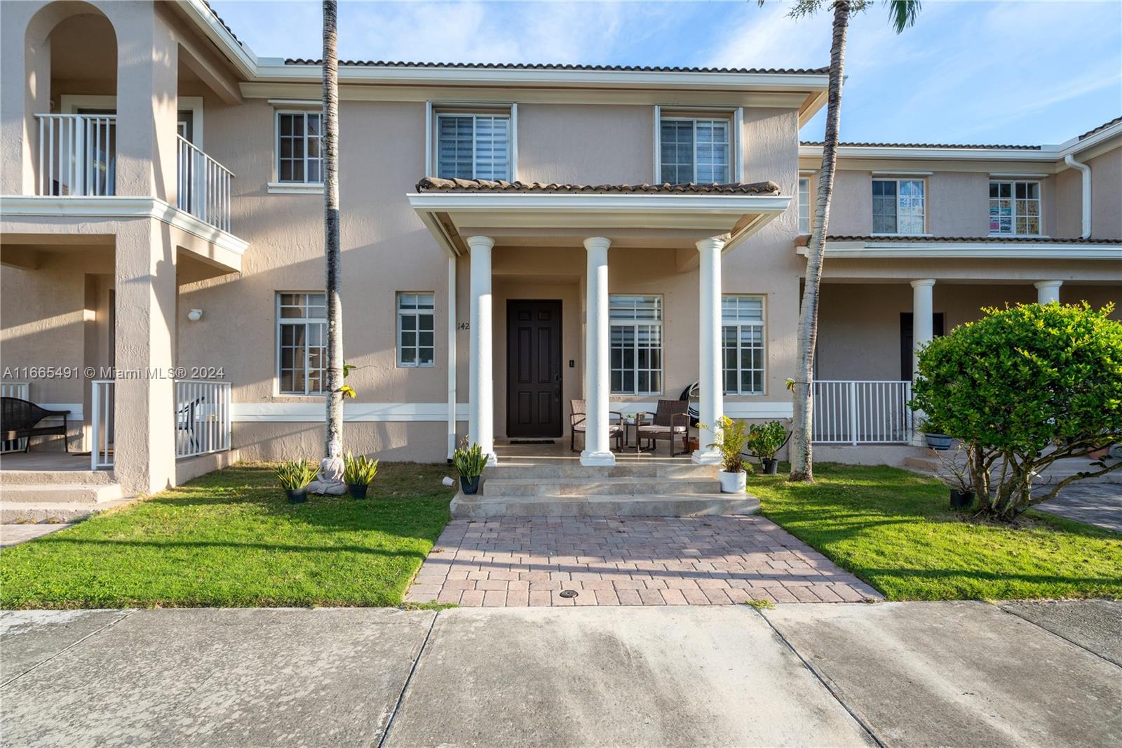 272nd Ln, Homestead, FL 33032