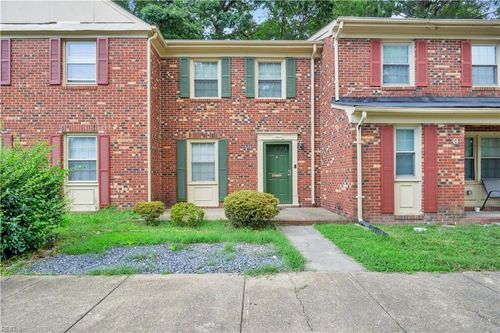 b-14553 Old Courthouse Way, Newport News, VA, 23608-2848 | Card Image