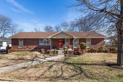 924 32nd Ave N, Nashville, TN, 37209-2630 | Card Image