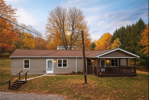 307 Pheasant Dr, Evans City, PA, 16033-4229 | Card Image