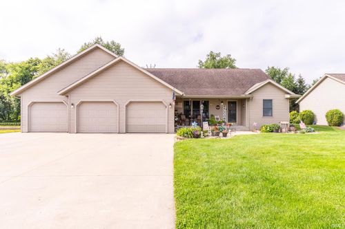 18620 Monticello Dr, Goshen, IN, 46528-8933 | Card Image