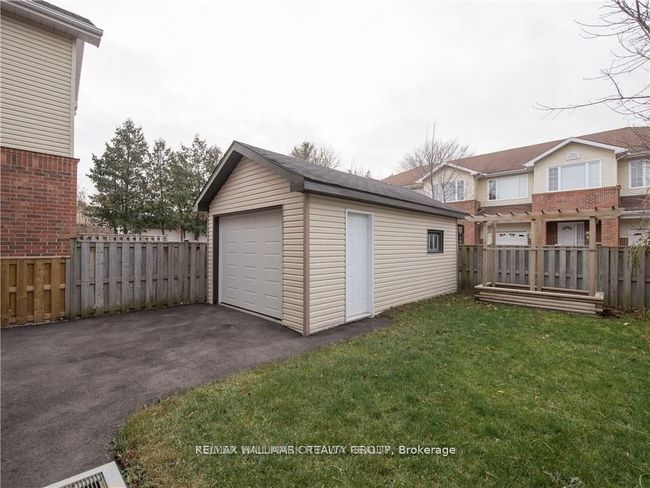 298A Woodroffe Avenue, House attached with 3 bedrooms, 2 bathrooms and 3 parking in Woodroffe ON | Image 23