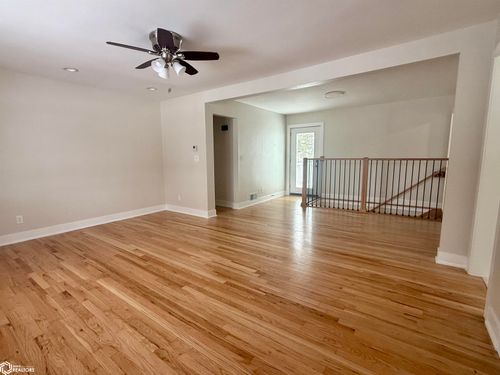 407 N Grimmell Rd, Jefferson, IA, 50129-1401 | Card Image