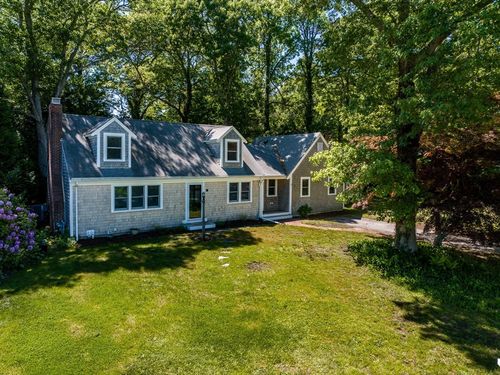 52 Ellis Cir, Yarmouth Port, MA, 02675-1335 | Card Image