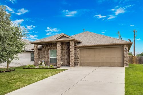 100 Seaholm Ln, Hutto, TX, 78634-4590 | Card Image