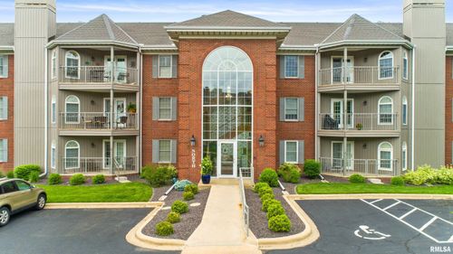 apt-107n-5200 N Knoxville Ave, Peoria, IL, 61614-5022 | Card Image