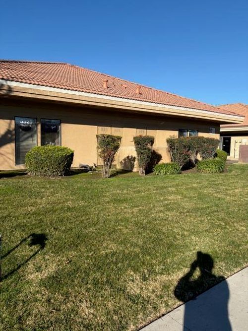 9-3323 S Fairway St, Visalia, CA, 93277-7779 | Card Image