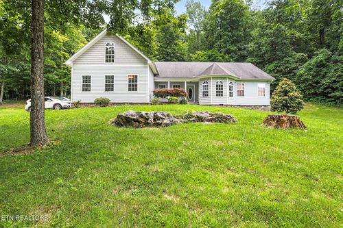 982 Jordan Rd, Washburn, TN, 37888-4245 | Card Image