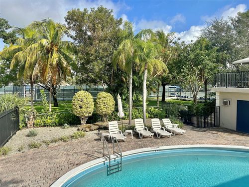 202-660 Ne 11th Ave, Fort Lauderdale, FL, 33304-4628 | Card Image