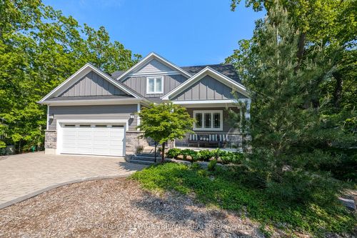 10124 Sandalwood Cres, Grand Bend, ON, N0M1T0 | Card Image