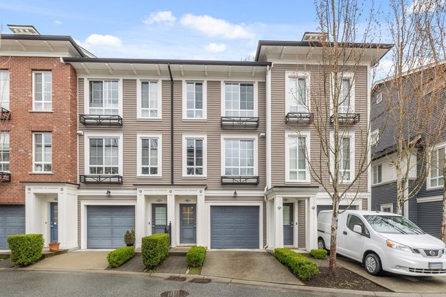 100 - 2428 Nile Gate, Townhouse with 2 bedrooms, 2 bathrooms and 3 parking in Port Coquitlam BC | Image 1
