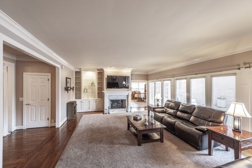 135 N Country Club Dr, Hendersonville, TN, 37075-2648 | Card Image